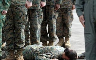 Soldiers Fainting During Ceremonies | The main characteristic of soldiers is that they have stamina but some soldier need more of it