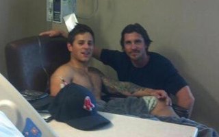 Christian Bale Visits Shooting Victims at Colorado Hospital | Bale vierailee uhrien luona sairaalassa.&#039;&#039;Mr Bale is there as himself, not representing Warner Brothers&#039;&#039;